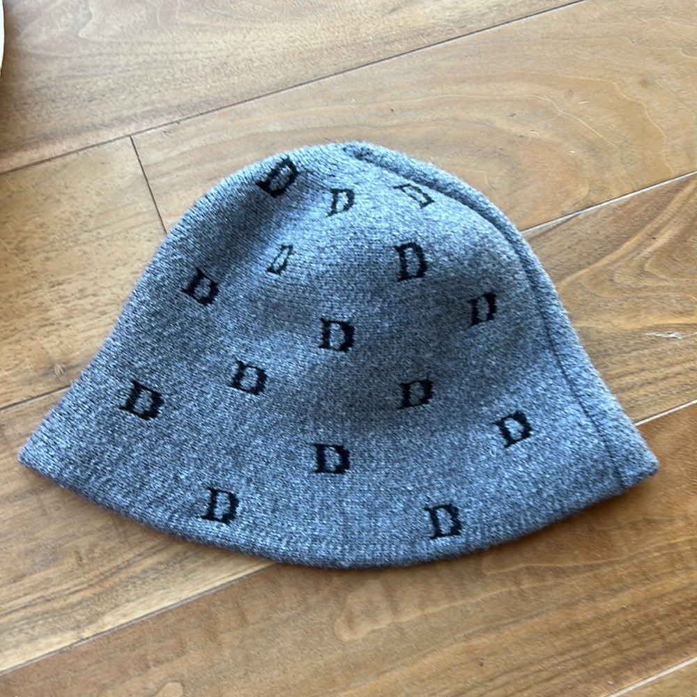 Winter Bucket Hat - Picture 3 of 6